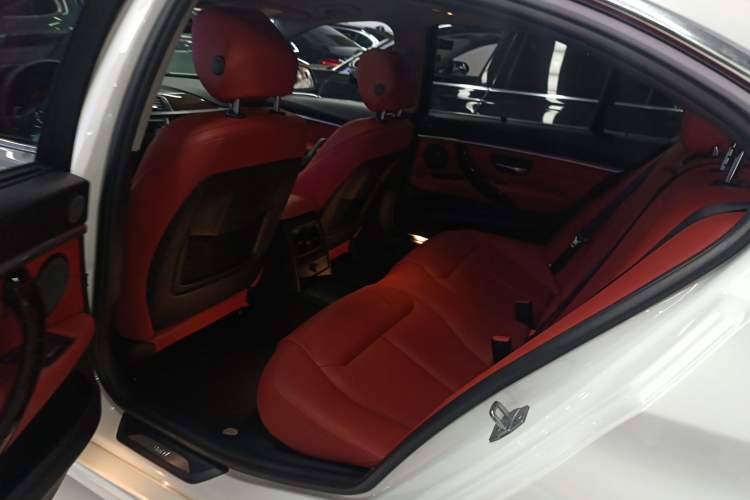 Used BMW 3 Series 2018 330Li xDrive Luxury Package
