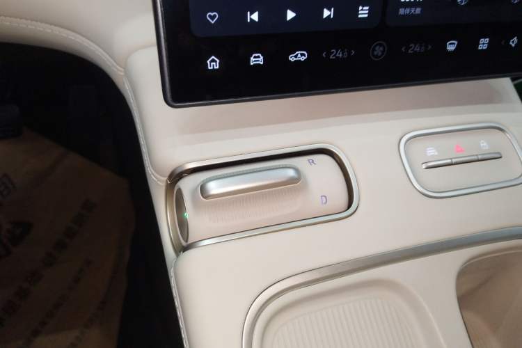 Used Nio ES6 2023 75 kWh
