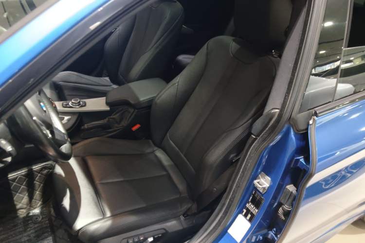 Used BMW 3 Series GT 2017 320i Sport Edition
