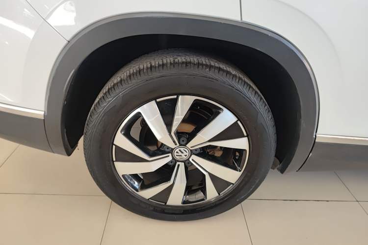 Used Volkswagen Tayron 2019 330TSI Two-Wheel Drive Luxury Model China VI Standard
