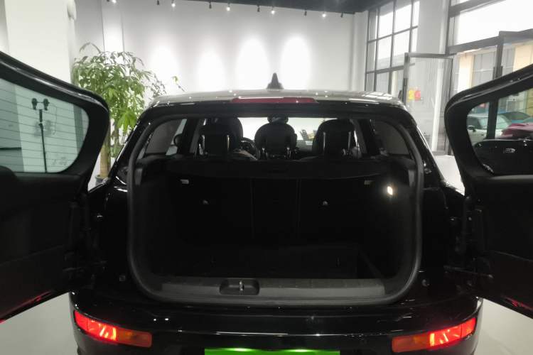 Used  Clubman 2021 1.5T COOPER Connoisseur
