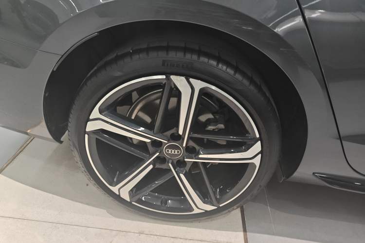 Used Audi A4L 2024 40 TFSI Luxury Dynamic Edition