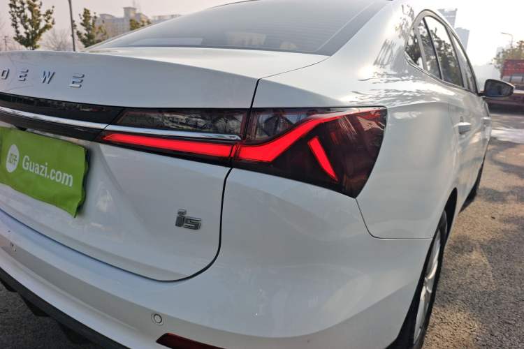 Used Roewe i5 2023 1.5L CVT Luxury Edition
