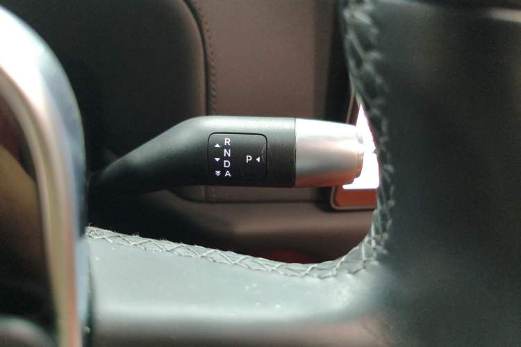 Used Li Auto L8 2024 PRO Model
