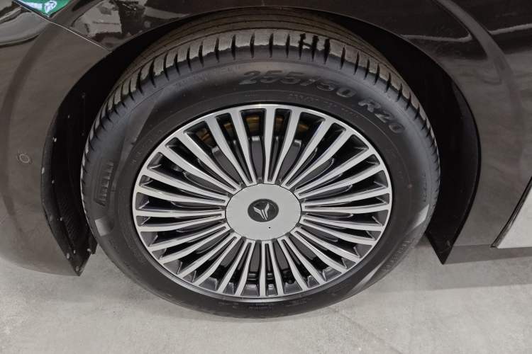 Used VOYAH Dream 2025 PHEV Four-Wheel-Drive Flagship Kunpeng Edition
