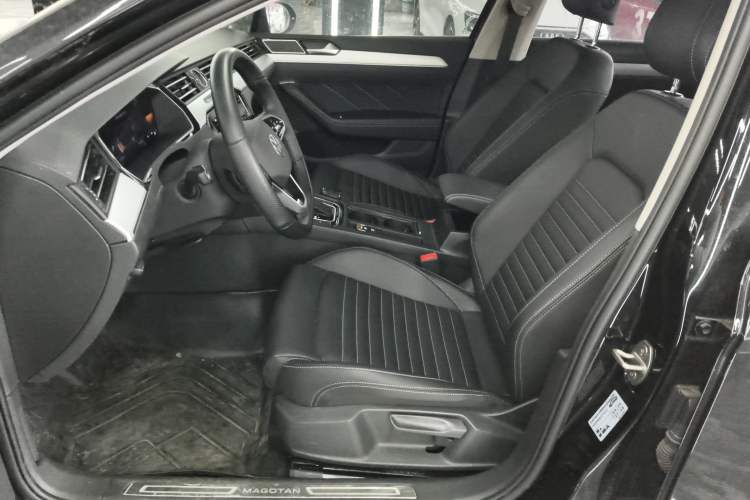 Used Volkswagen Magotan 2025 Zhongxiang Version 280TSI DSG Comfort Edition
