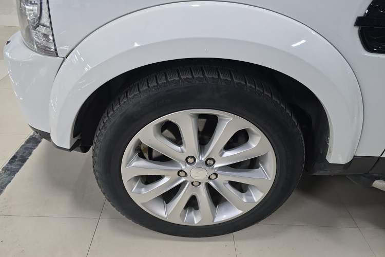 Used Land Rover Discovery 2014 3.0 SC V6 SE
