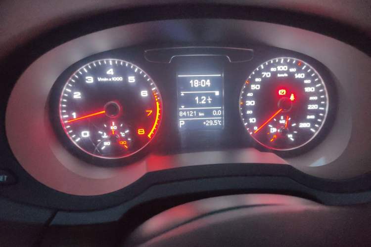 Used Audi Q3 2018 30th Anniversary Edition 30 TFSI Standard Model
