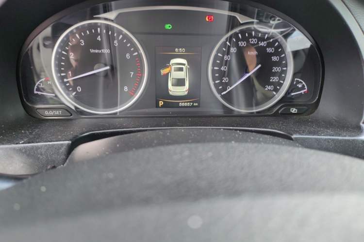 Used Geely Auto Emgrand GT 2015 2.4L Comfort Model
