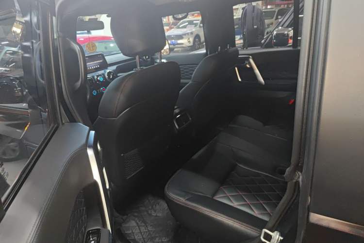 Used BAIC Off-Road BJ40 2021 2.0D Automatic Four-Wheel Drive Blade Hero Edition Pioneer Model