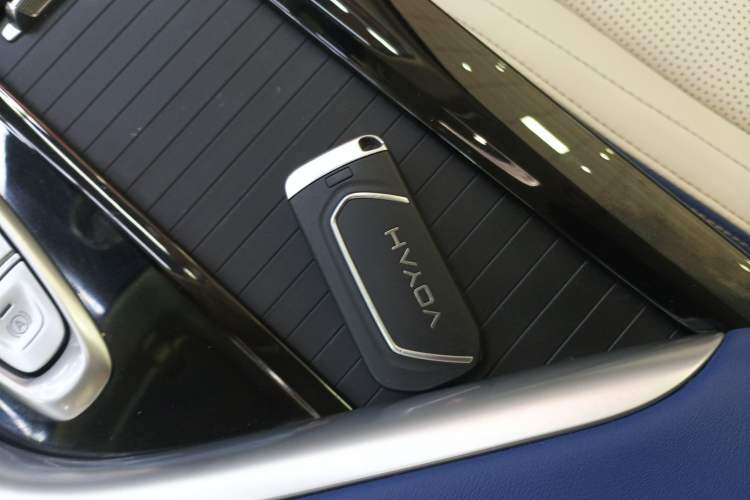 Used VOYAH FREE 2021 Four-Wheel Drive Standard Range-Extended Exclusive Luxury Package
