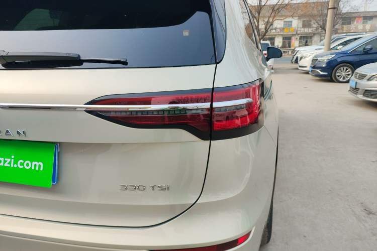 Used Volkswagen Viloran 2020 330TSI Luxury Edition
