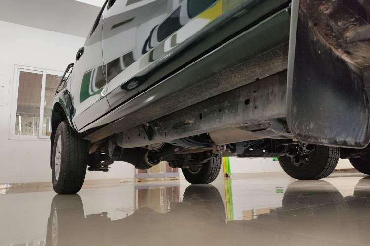 Used Dongfeng Ruichi 2023 2.4T Diesel Two-Wheel Drive Base Version YCY24165-61
