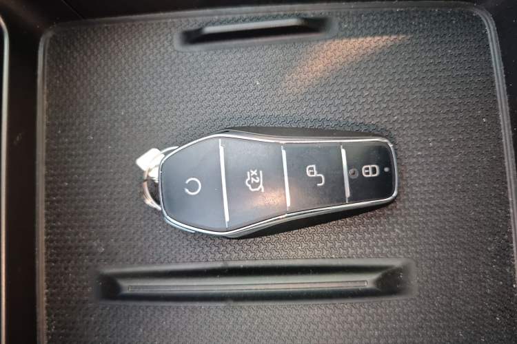 Used BYD Qin PLUS 2025 DM-i Smart Drive 120KM Superior Model
