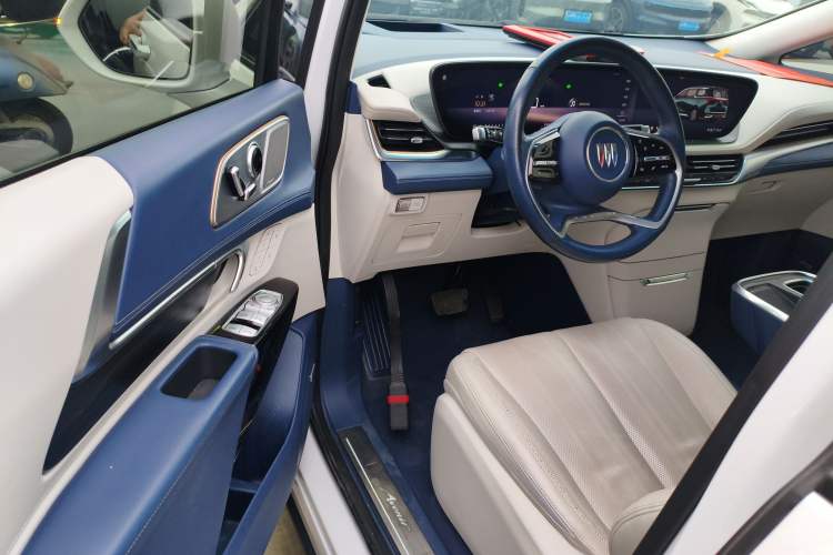 Used Buick Century 2023 2.0T Six-Seater Yinshi Edition