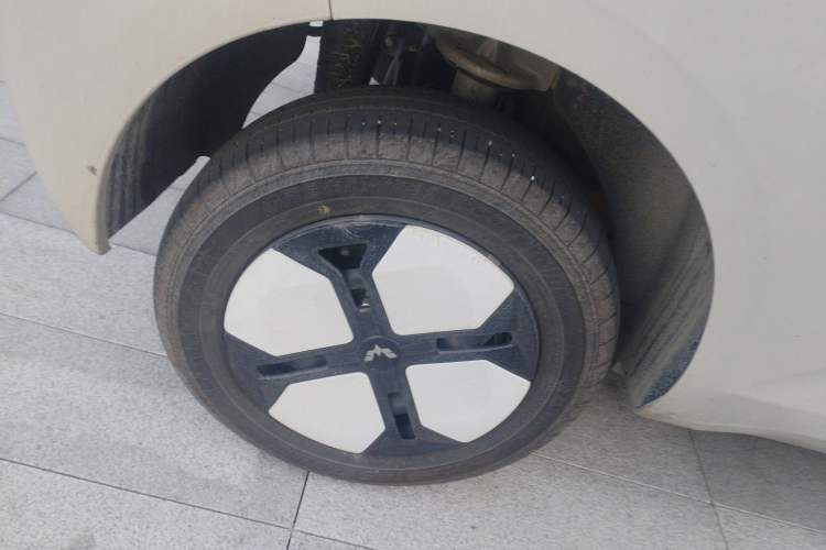 Used Wuling Hongguang MINIEV 2024 3rd Generation 215km Advanced Version
