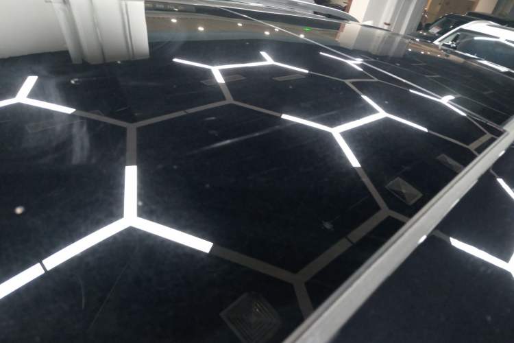 Used Volkswagen Tiguan L 2024 Outstanding Model 300TSI Automatic Two-Wheel Drive Longteng Edition
