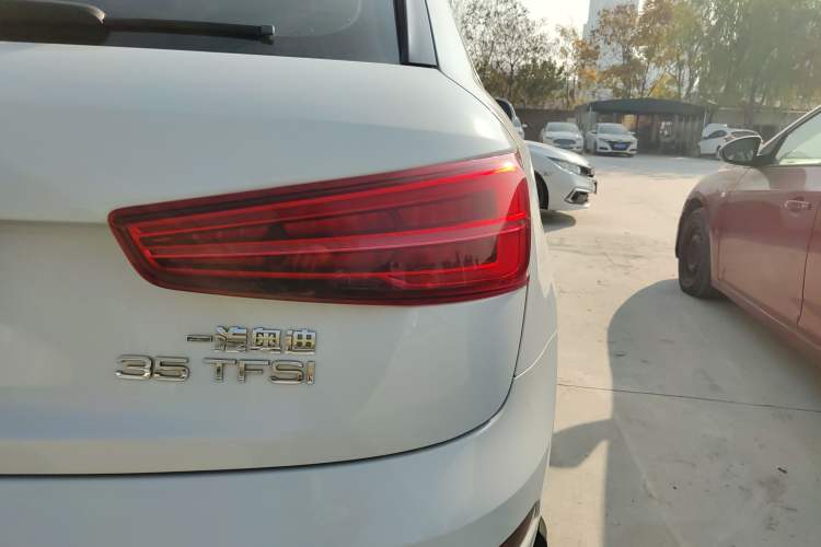 Used Audi Q3 2017 35 TFSI Fashion Model
