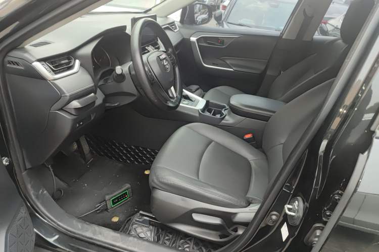 Used Toyota RAV4 2021 2.0L CVT Two-Wheel Drive Urban Edition
