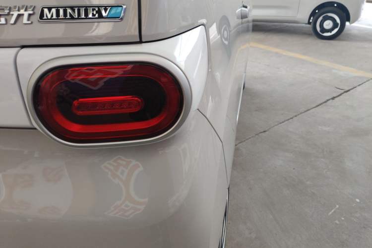 Used Wuling Hongguang MINIEV 2024 3rd Generation 215km Youth Edition