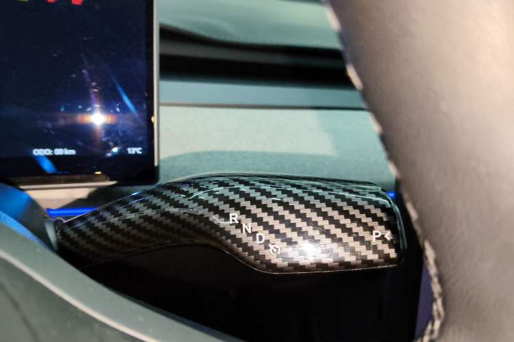 Used Tesla Model Y 2024 Long-Range All-Wheel-Drive Version