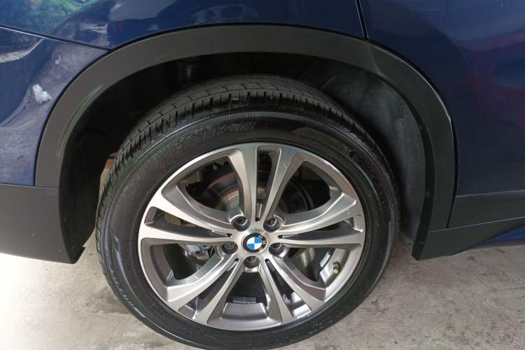 Used BMW X1 2018 sDrive18Li Luxury Model
