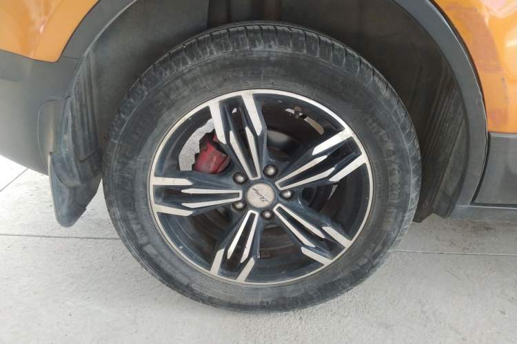 Used Zotye Domy X5 2017 Upgraded Model 1.5T Manual Luxury Edition
