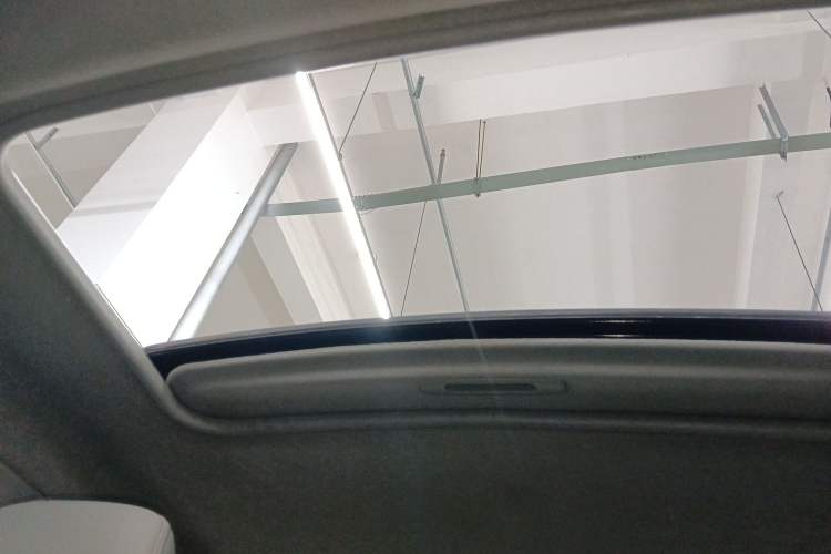 TDK.VehicleDetails.img