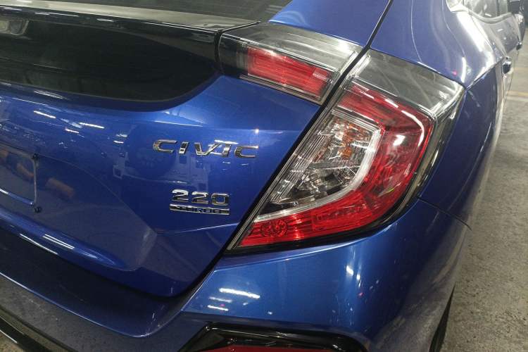 Used Honda Civic 2021 HATCHBACK 220TURBO CVT New Trendsetter
