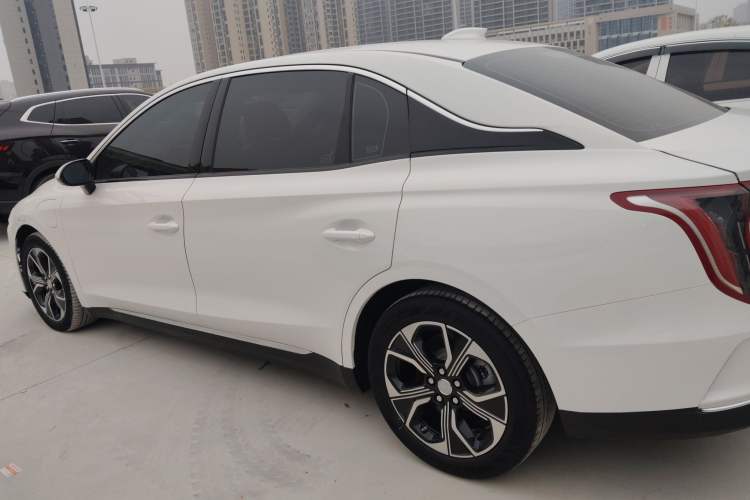 Used Hongqi E-QM5 2023 Revised Version Basic Travel Edition