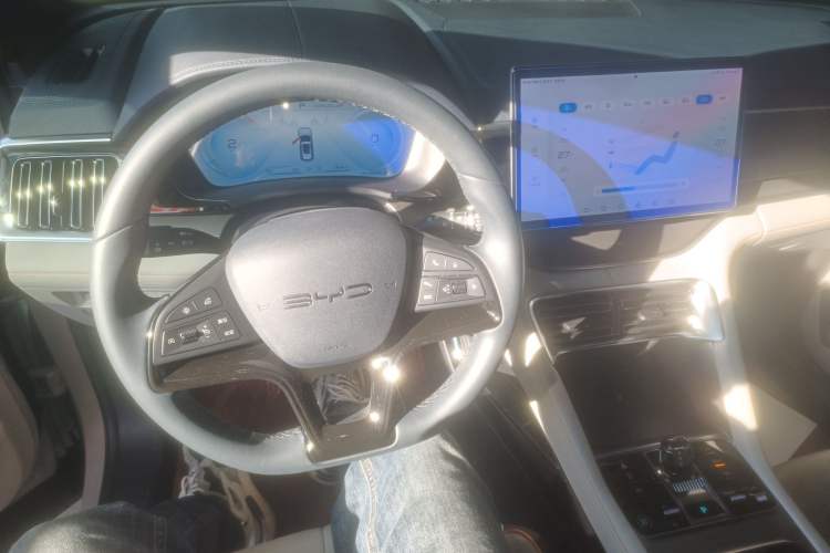 Used BYD Song PLUS New Energy 2023 Champion Edition DM-i 110KM Flagship Model
