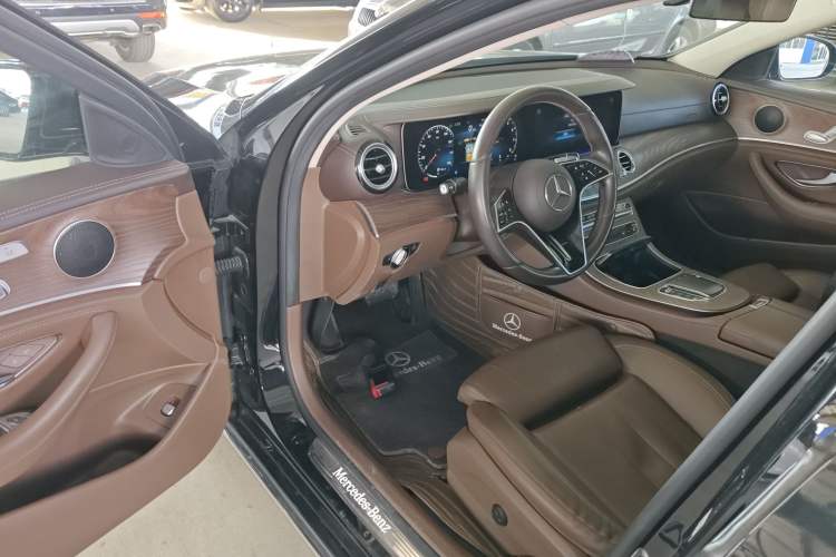 Used Mercedes-Benz E-Class 2022 E 260 L
