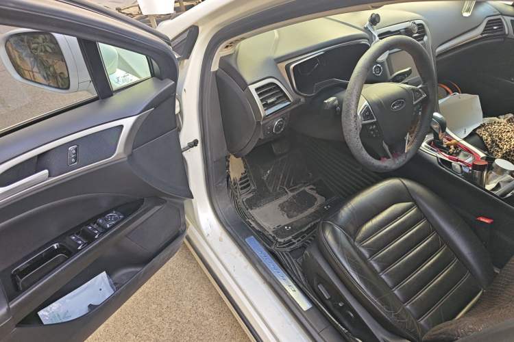 Used Ford Mondeo 2013 2.0L GTDi 200 Luxury Model