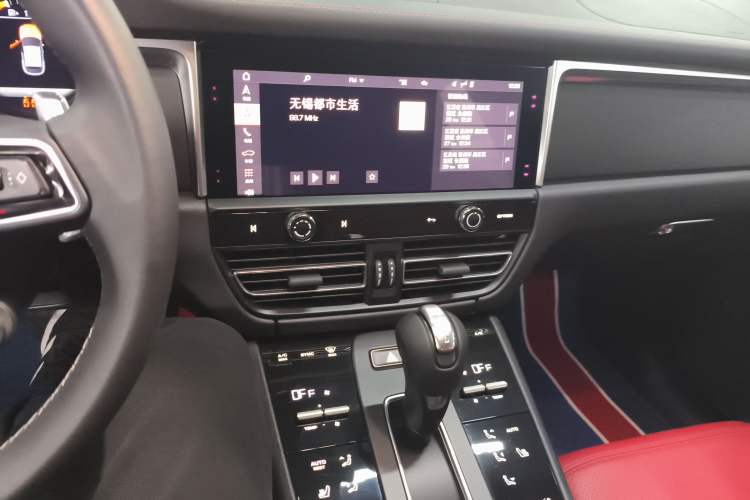 Used Porsche Macan 2022 Macan 2.0T
