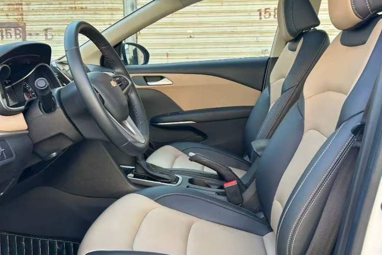 Used Chevrolet Monza 2022 320 Automatic Enjoyment Sunroof Version
