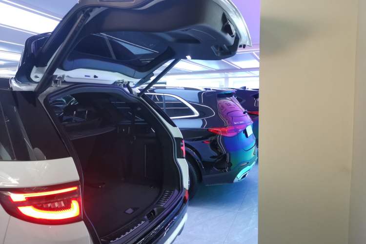 Used Land Rover Discovery Sport 2020 249 PS R-Dynamic Performance Tech Edition 7 Seats