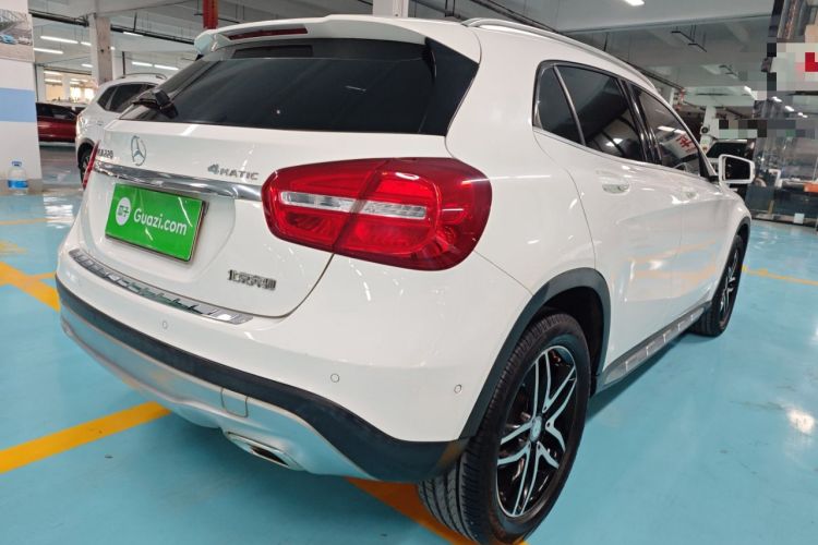 Used Mercedes-Benz GLA 2015 GLA 220 4MATIC Fashion Model