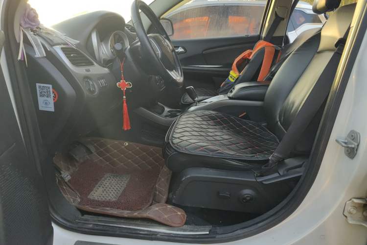 Used Dodge Journey 2013 2.4L Two-Wheel Drive Luxury Version
