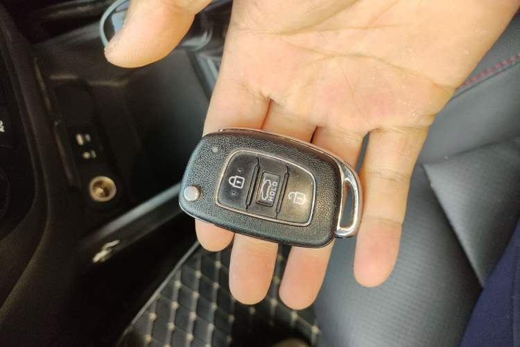 Used Hyundai Verna 2016 1.4L Automatic Cool Edition GLS
