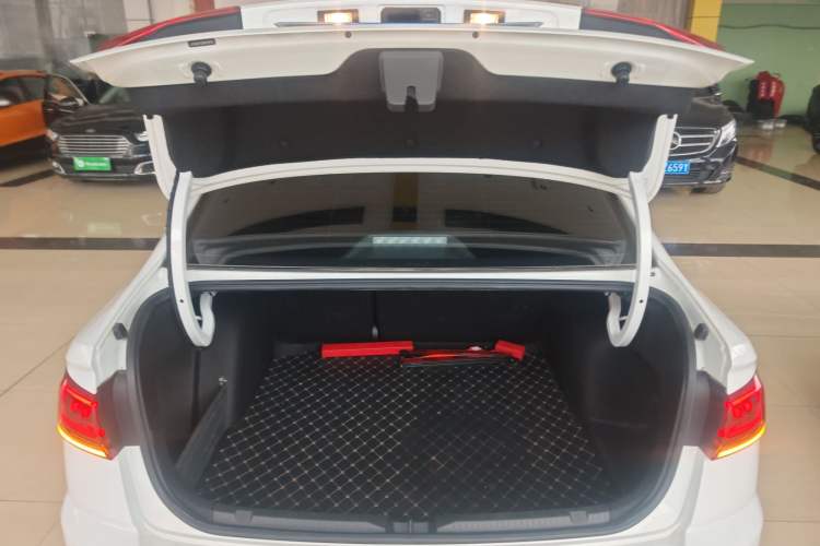 Used Volkswagen Bora 2023 300TSI DSG Prestige Edition
