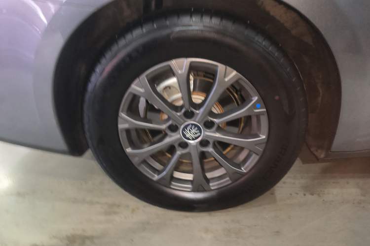 Used BYD Qin L 2025 DM-i Smart Drive 80KM Leading Model
