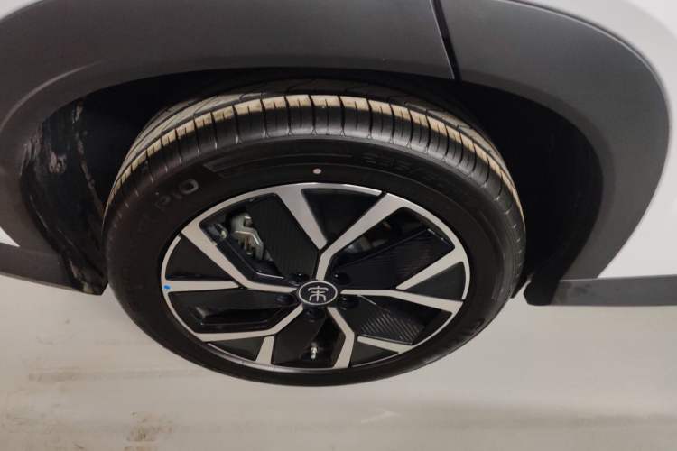 Used BYD Song L DM-i 2025 Intelligent Driving Version 160 km Beyond-Range Type