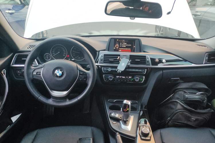 Used BMW 3 Series 2017 320Li Fashion Model

