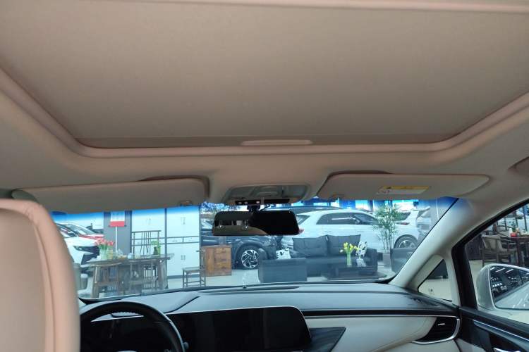 Used Buick GL8 2023 ES Lu Zun Comfort Model
