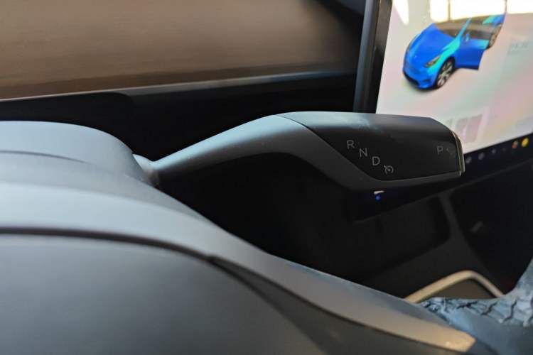 Used Tesla Model Y 2021 Standard Range Rear-Wheel Drive Version