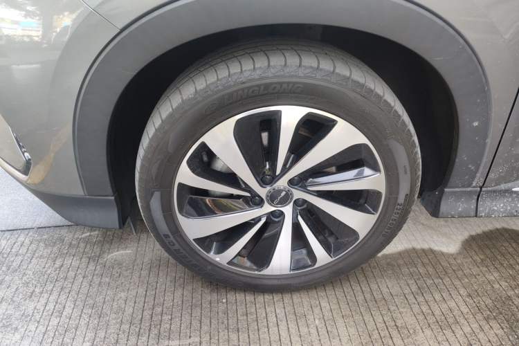 Used BYD Song PLUS New Energy 2023 Champion Edition DM-i 110KM Flagship Model
