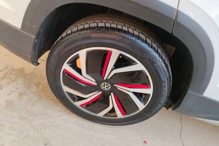 Used Volkswagen Tharu 2023 300TSI Two-Wheel-Drive Full Moon Edition