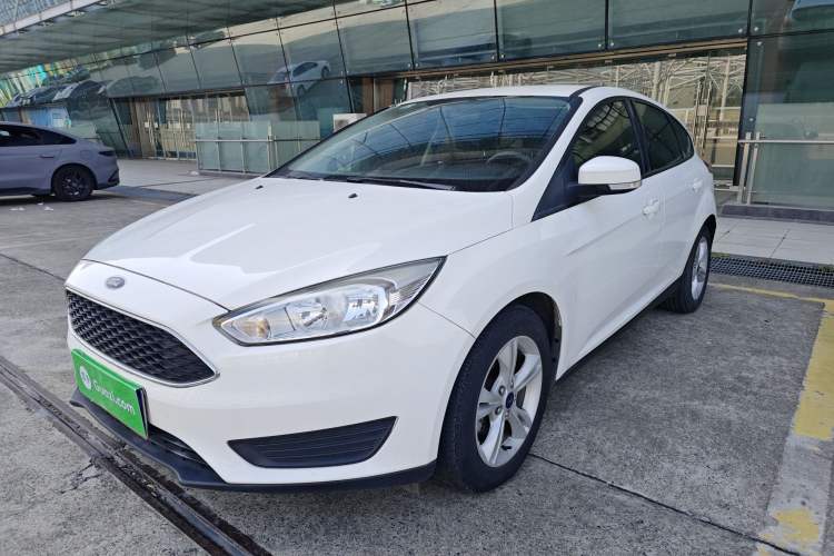 Used Ford Focus 2018 Hatchback Classic 1.6L Automatic Comfort Plus SmartDrive Edition

