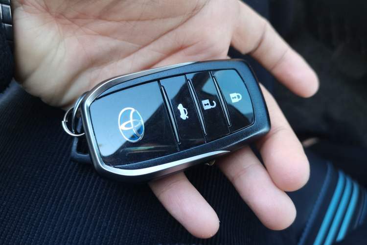 Used Toyota Levin 2018 Dual-Engine 1.8H GS-V E-CVT Prestige Version China V Standard
