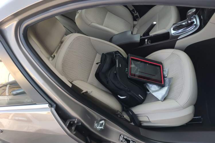 Used Buick Regal 2015 2.0L Leading Fashion Edition
